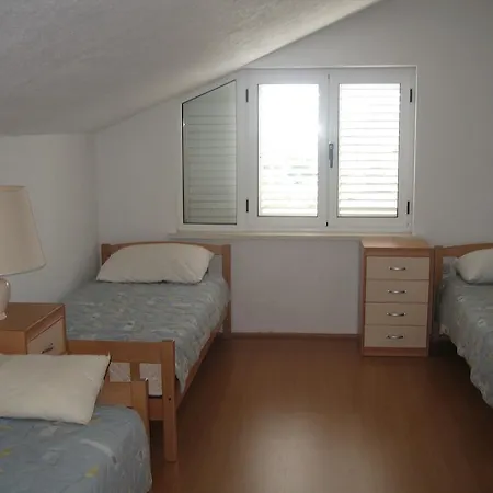 Daire Cenan Korčula